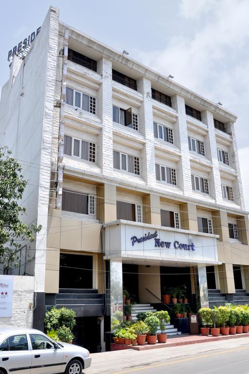 ג'לנדהר Hotel President New Court-Fully Vaccinated Staff מראה חיצוני תמונה