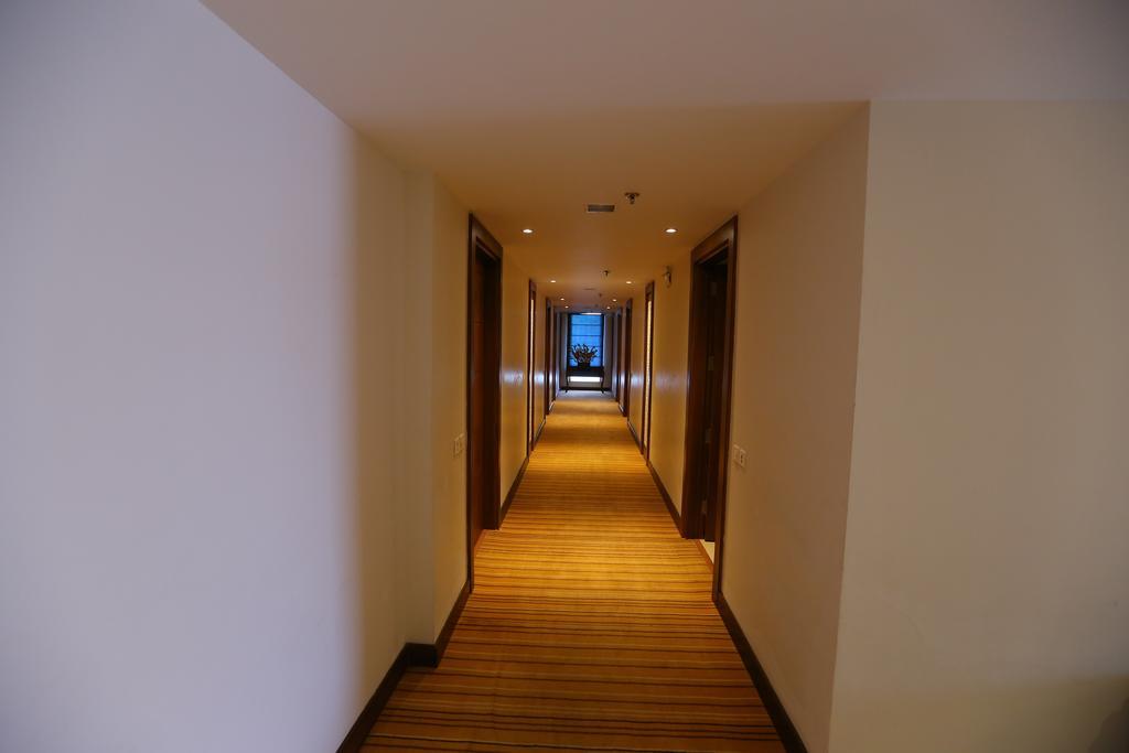 ג'לנדהר Hotel President New Court-Fully Vaccinated Staff מראה חיצוני תמונה